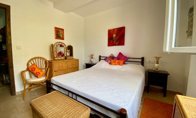 Resale - Villa -
Algorfa - Lomas de La Juliana