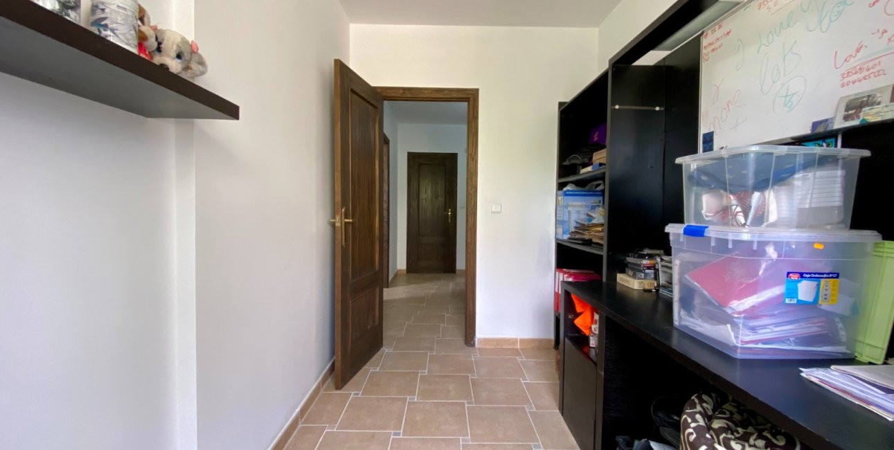 Resale - Villa -
Algorfa - Lomas de La Juliana