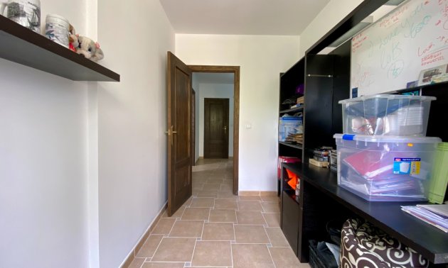 Resale - Villa -
Algorfa - Lomas de La Juliana