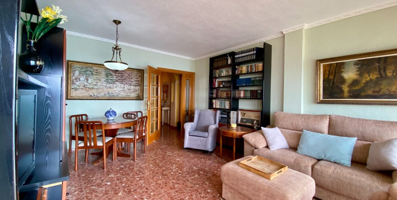 Resale - Apartment / flat -
Torrevieja - Playa Del Cura