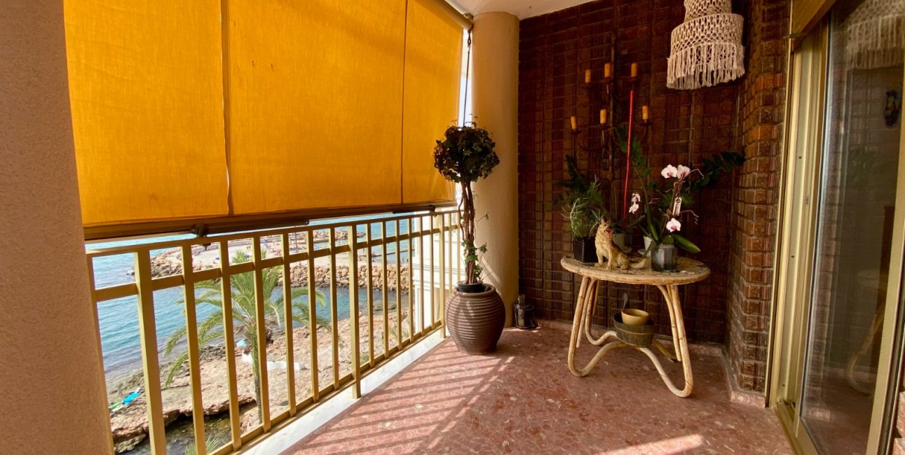 Resale - Apartment / flat -
Torrevieja - Playa Del Cura