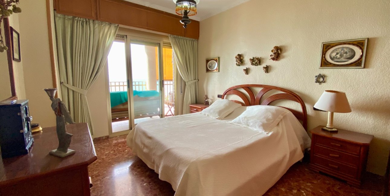 Resale - Apartment / flat -
Torrevieja - Playa Del Cura