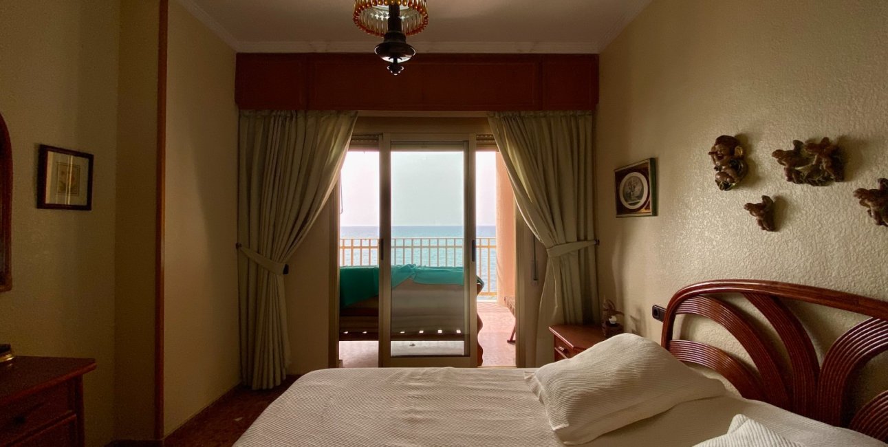 Resale - Apartment / flat -
Torrevieja - Playa Del Cura