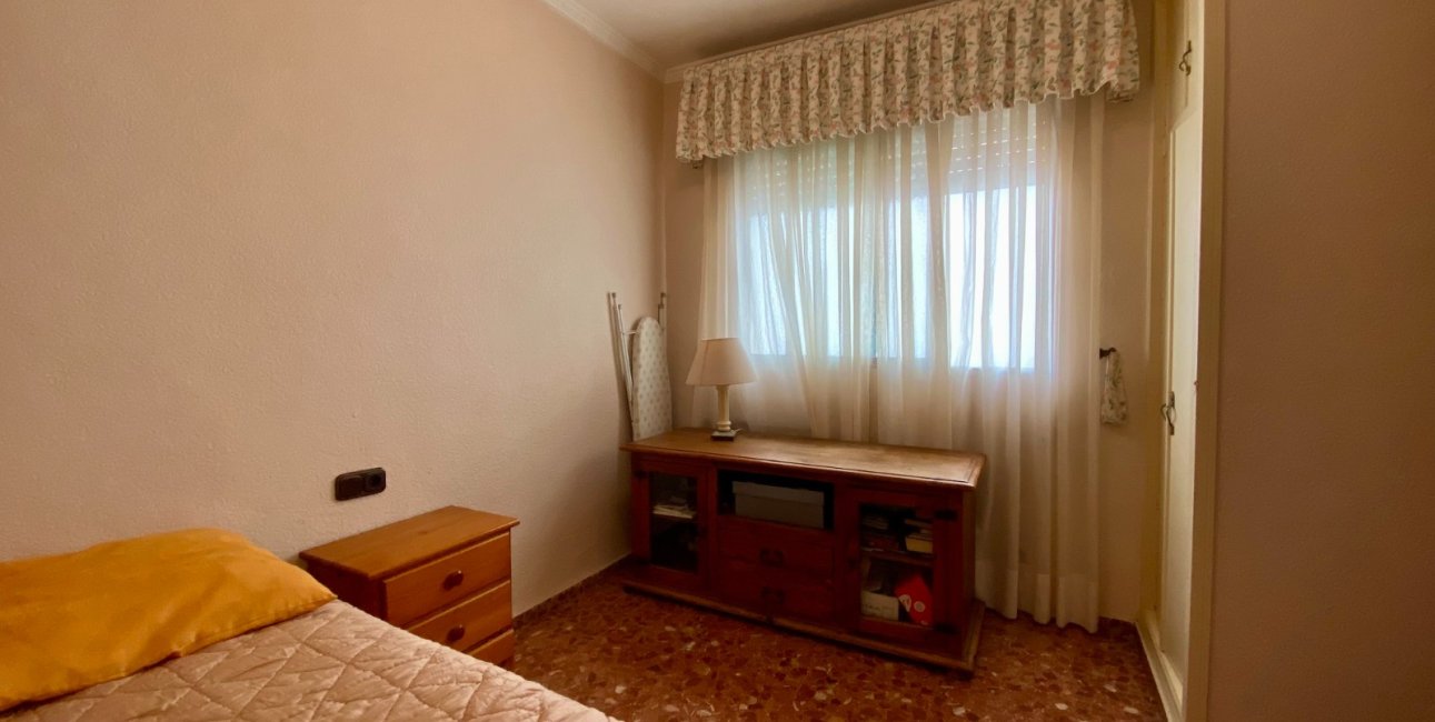Resale - Apartment / flat -
Torrevieja - Playa Del Cura