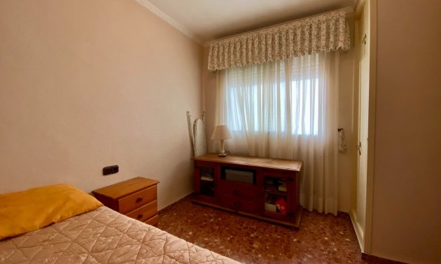 Resale - Apartment / flat -
Torrevieja - Playa Del Cura