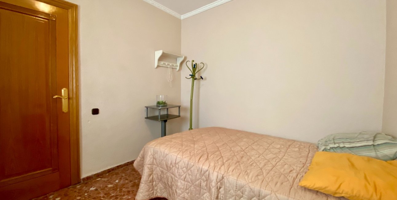 Resale - Apartment / flat -
Torrevieja - Playa Del Cura