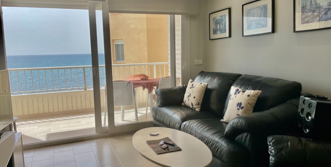 Resale - Apartment / flat -
Torrevieja - Playa Del Cura
