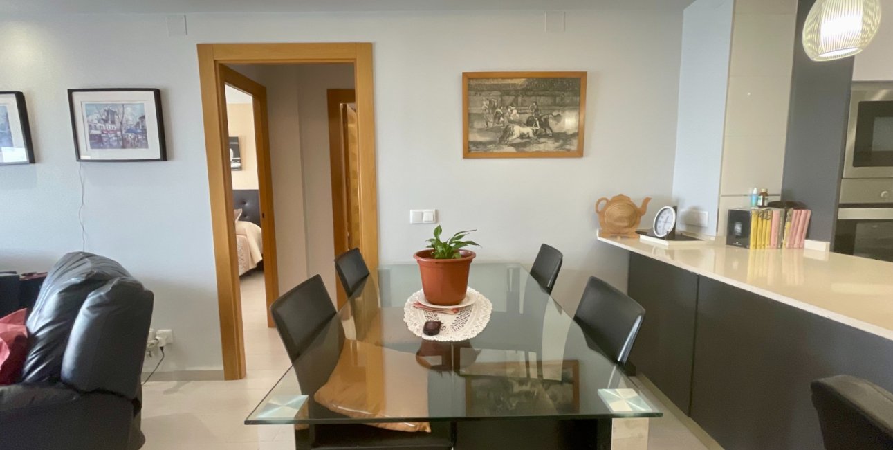 Resale - Apartment / flat -
Torrevieja - Playa Del Cura