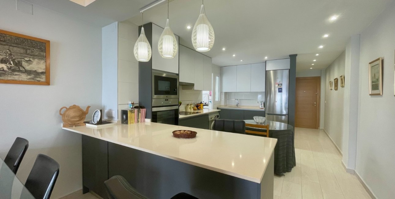 Resale - Apartment / flat -
Torrevieja - Playa Del Cura