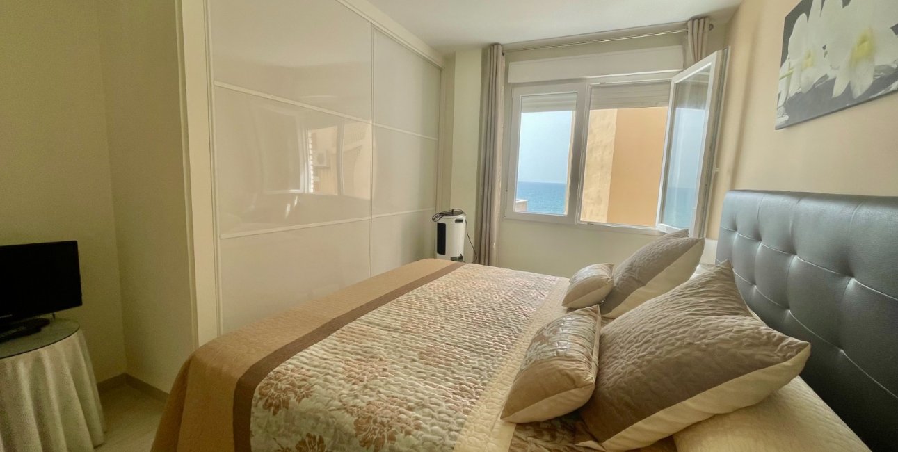 Resale - Apartment / flat -
Torrevieja - Playa Del Cura