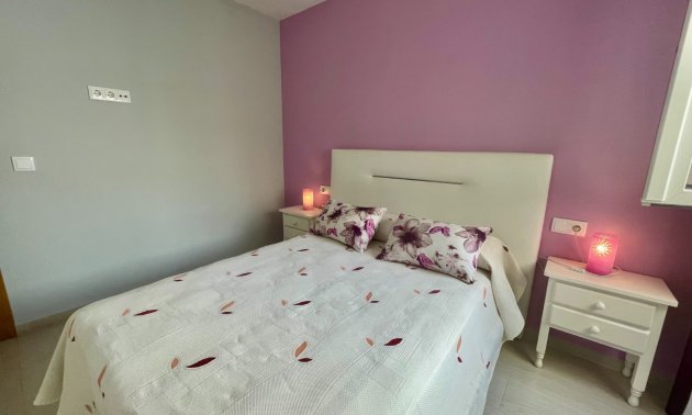 Resale - Apartment / flat -
Torrevieja - Playa Del Cura