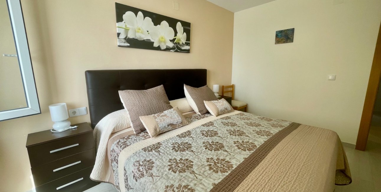 Resale - Apartment / flat -
Torrevieja - Playa Del Cura