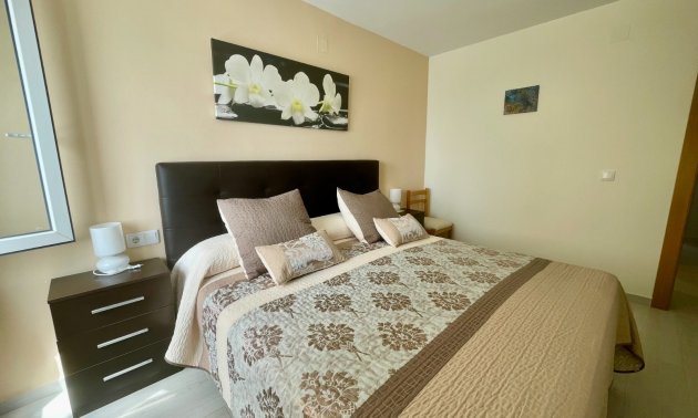 Resale - Apartment / flat -
Torrevieja - Playa Del Cura