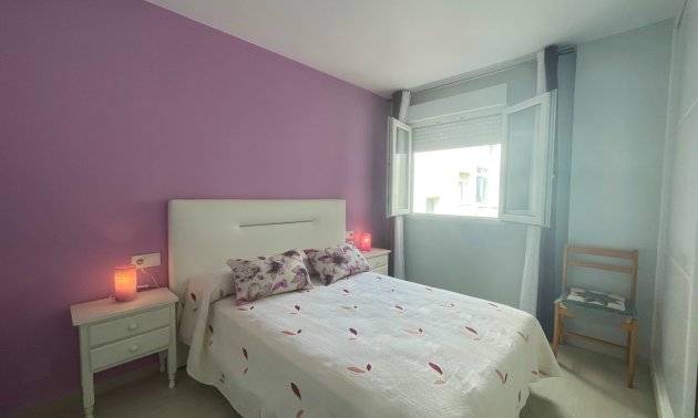 Resale - Apartment / flat -
Torrevieja - Playa Del Cura