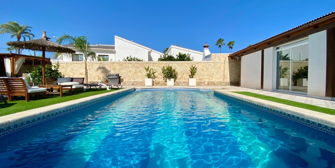 Resale - Villa -
Ciudad Quesada - Ciudad Quesada - Town