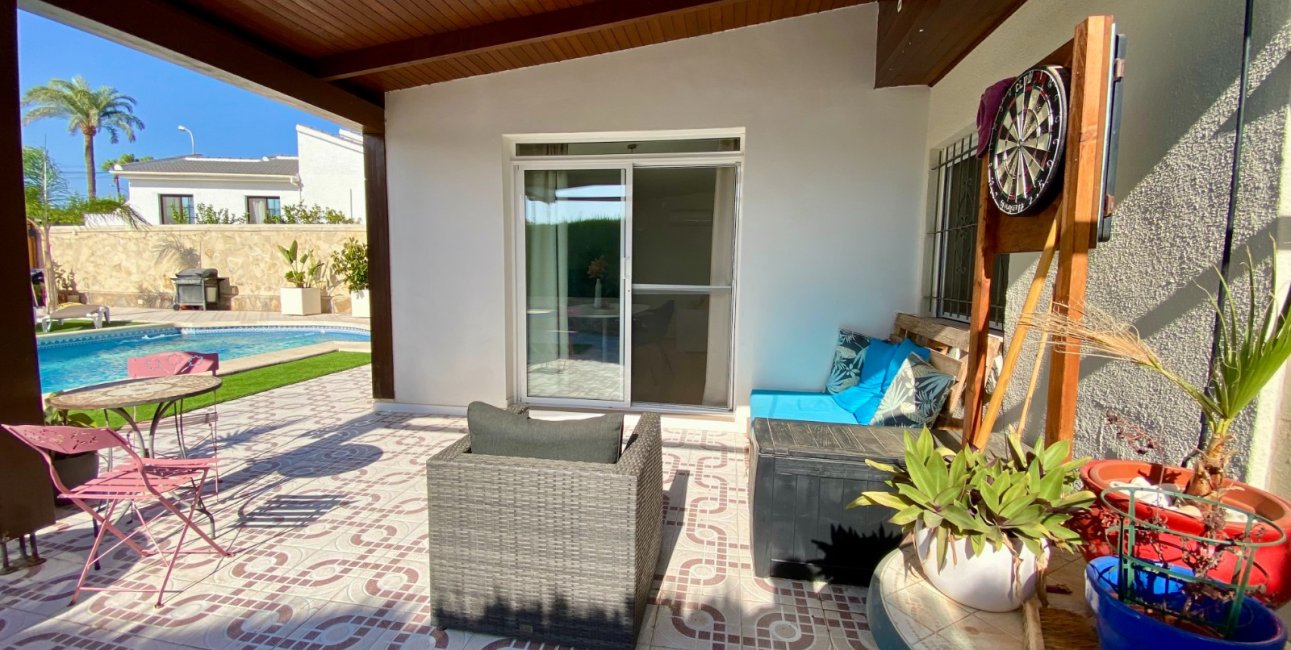 Resale - Villa -
Ciudad Quesada - Ciudad Quesada - Town