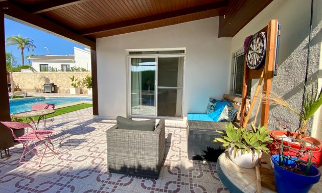 Resale - Villa -
Ciudad Quesada - Ciudad Quesada - Town