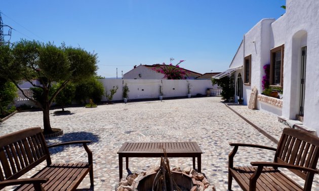 Resale - Villa -
Ciudad Quesada - Ciudad Quesada - Town