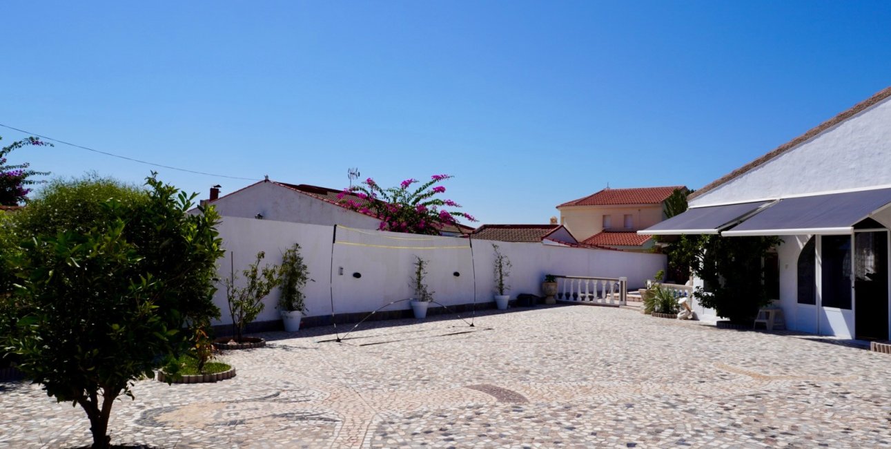 Resale - Villa -
Ciudad Quesada - Ciudad Quesada - Town