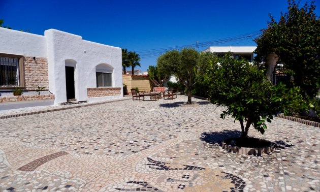 Resale - Villa -
Ciudad Quesada - Ciudad Quesada - Town