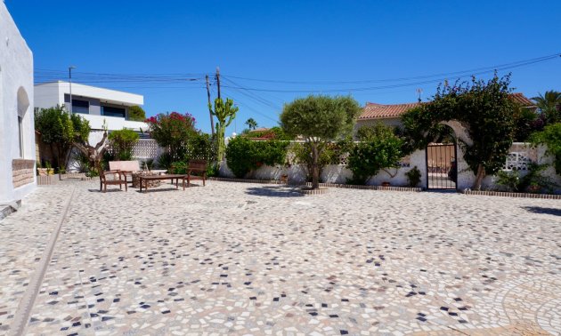 Resale - Villa -
Ciudad Quesada - Ciudad Quesada - Town