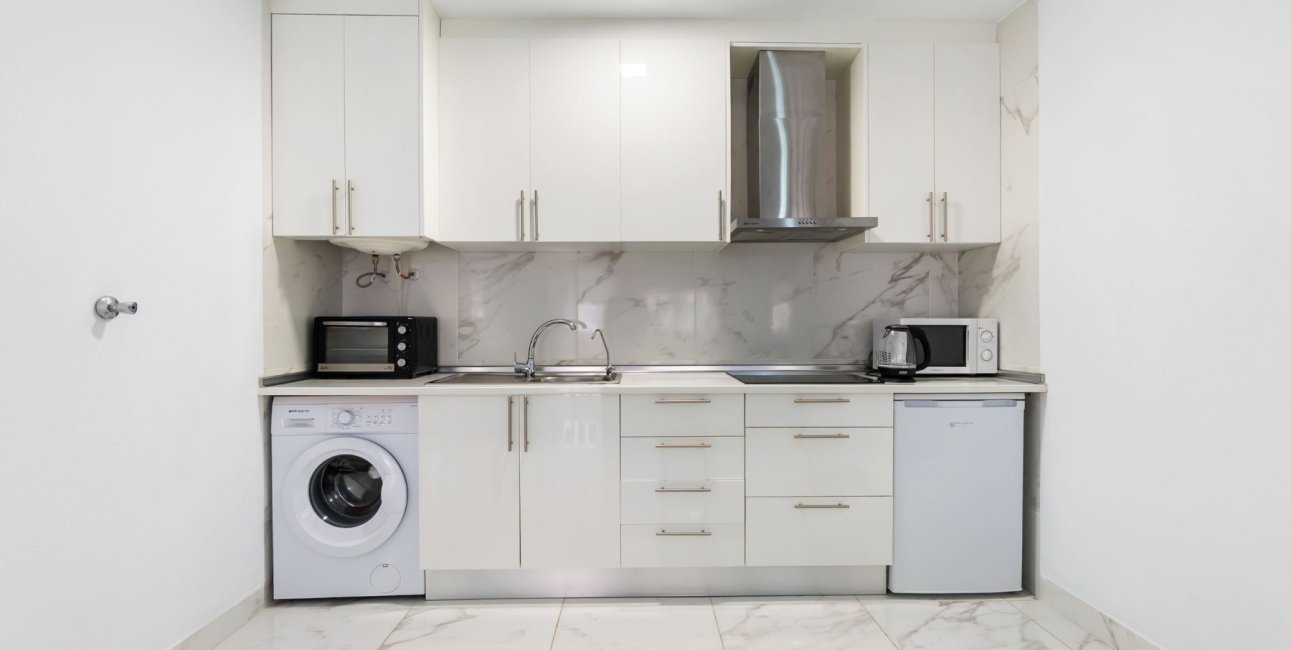 Resale - Apartment / flat -
Torrevieja - Torrevieja - Centre