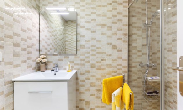 Resale - Apartment / flat -
Torrevieja - Torrevieja - Centre