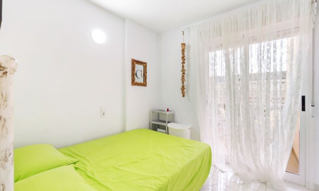 Resale - Apartment / flat -
Torrevieja - Torrevieja - Centre