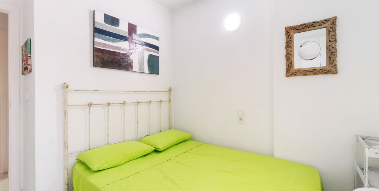 Resale - Apartment / flat -
Torrevieja - Torrevieja - Centre