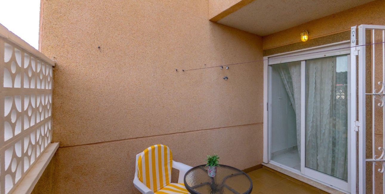 Resale - Apartment / flat -
Torrevieja - Torrevieja - Centre