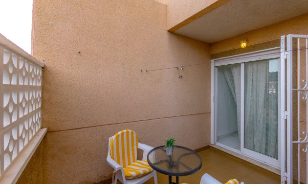 Resale - Apartment / flat -
Torrevieja - Torrevieja - Centre