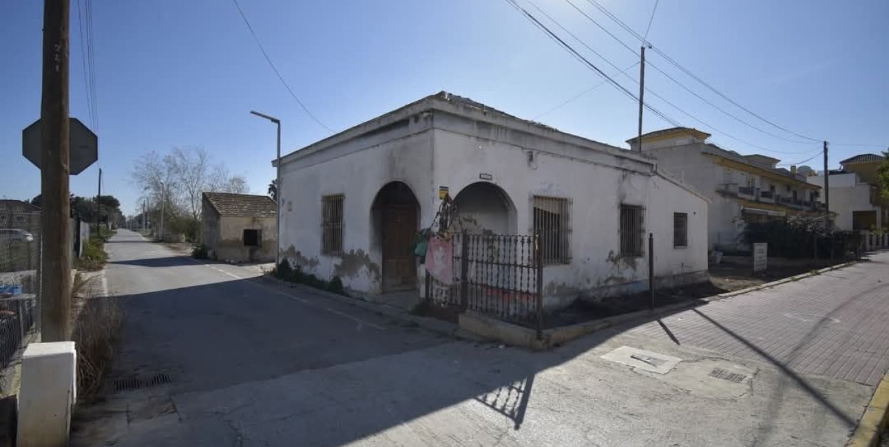 Resale - Villa -
Daya Nueva - Daya Nueva - Town