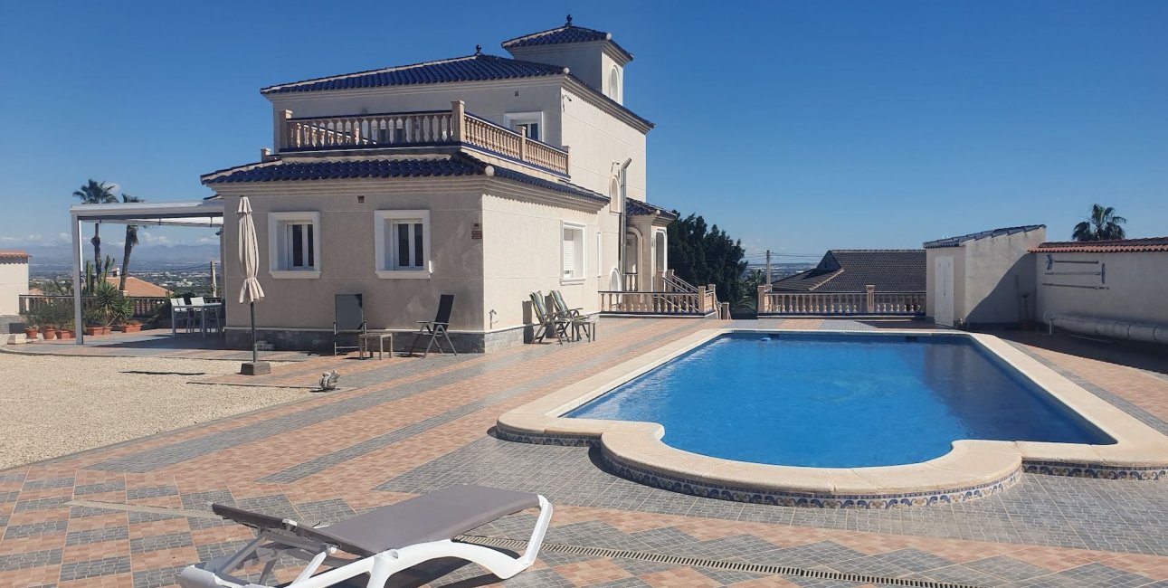 Resale - Villa -
Algorfa - Lomas de La Juliana