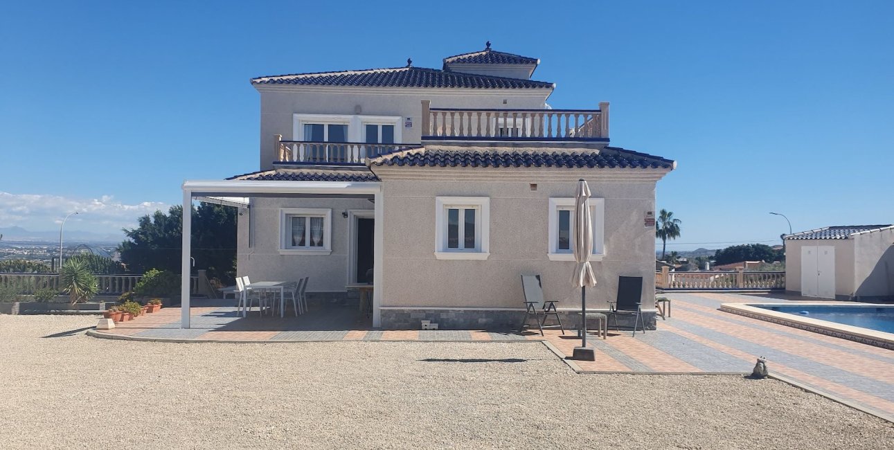 Resale - Villa -
Algorfa - Lomas de La Juliana