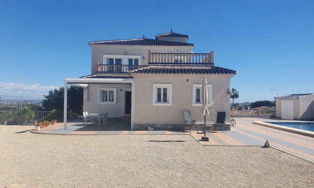Resale - Villa -
Algorfa - Lomas de La Juliana