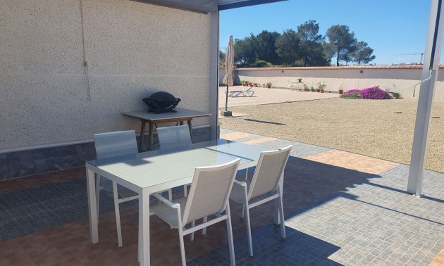 Resale - Villa -
Algorfa - Lomas de La Juliana
