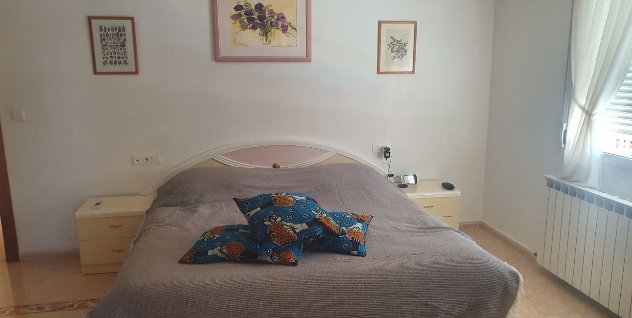 Resale - Villa -
Algorfa - Lomas de La Juliana