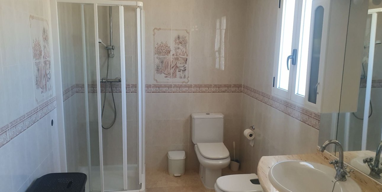 Resale - Villa -
Algorfa - Lomas de La Juliana