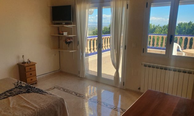 Resale - Villa -
Algorfa - Lomas de La Juliana