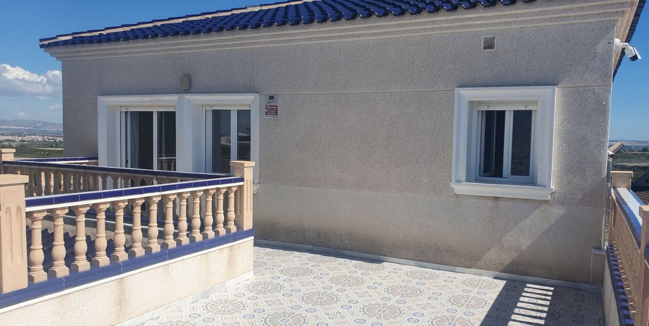 Resale - Villa -
Algorfa - Lomas de La Juliana