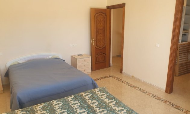Resale - Villa -
Algorfa - Lomas de La Juliana
