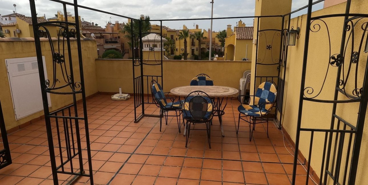 Resale - Apartment / flat -
Algorfa - La Finca Golf Resort