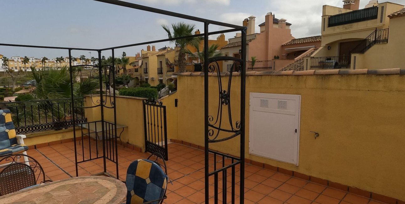 Resale - Apartment / flat -
Algorfa - La Finca Golf Resort