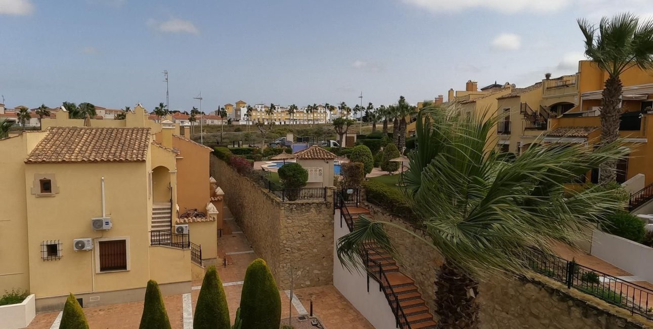 Resale - Apartment / flat -
Algorfa - La Finca Golf Resort