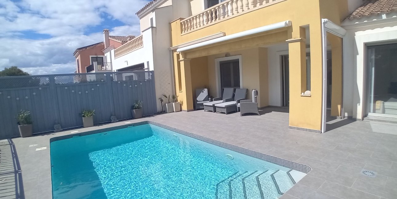 Reventa - Villa -
Algorfa - La Finca Golf Resort