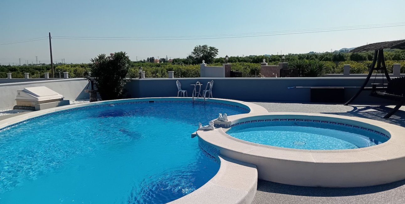 Resale - Villa -
Jacarilla - Jacarilla - Country