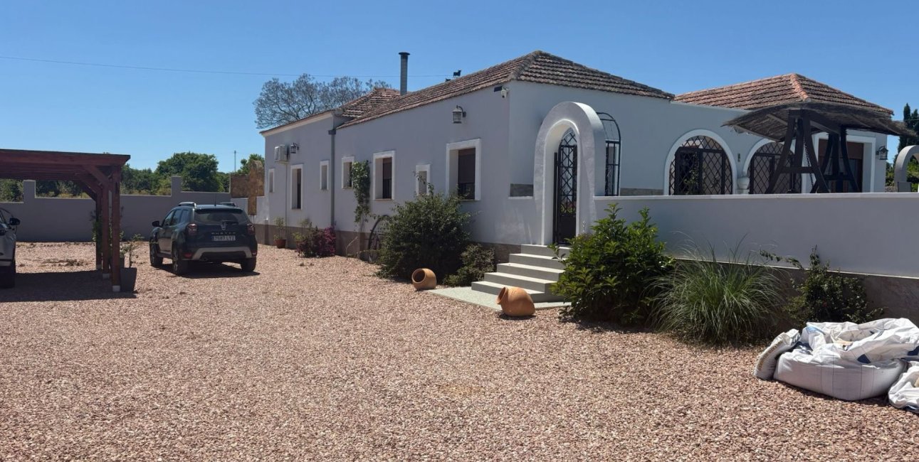 Resale - Villa -
Jacarilla - Jacarilla - Country