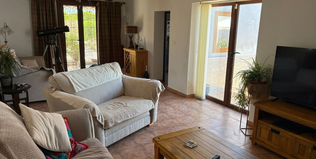 Resale - Villa -
Jacarilla - Jacarilla - Country