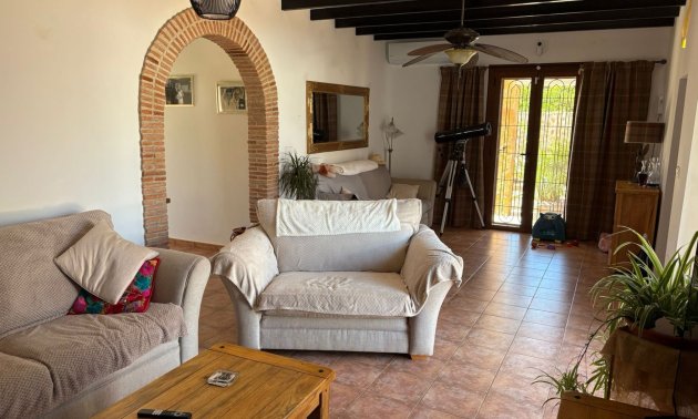 Resale - Villa -
Jacarilla - Jacarilla - Country