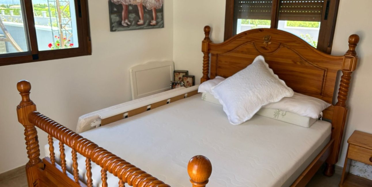 Resale - Villa -
Jacarilla - Jacarilla - Country